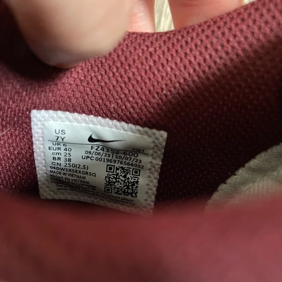 Nike Dunk Low GS | Dark Team Red and Black | Size 7 Youth - Picture 14 of 16